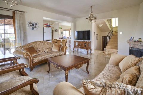 Продажа виллы  в Арапкое, Гирне, Северный Кипр 4+1, 220м2, №214186 – фото 8