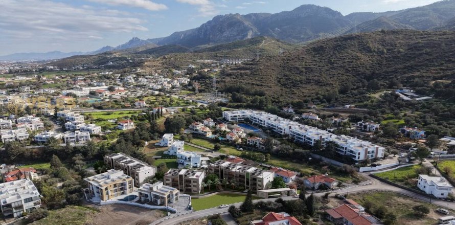 2+1 Apartment  in Alsancak, Girne, Northern Cyprus No. 226264