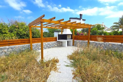 3+1 Villa  i Alsancak, Girne,  Nr. 213937 - 24