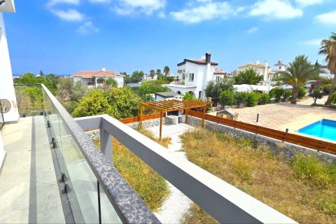 3+1 Villa  i Alsancak, Girne,  Nr. 213937 - 8