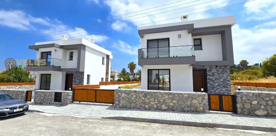 3+1 Villa  i Alsancak, Girne,  Nr. 213937