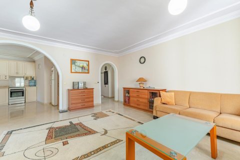 Продажа квартиры в Махмутларе, Анталье, Турция 3 комн., 160м2, №237583 – фото 3