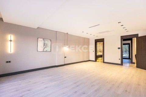 Villa for sale  in Izmir, Turkey, 5 bedrooms, 350m2, No. 215184 – photo 20