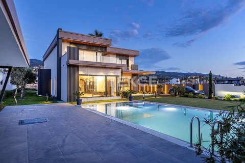 Villa for sale  in Izmir, Turkey, 5 bedrooms, 350m2, No. 215184 – photo 1
