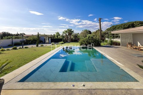 Villa for sale  in Izmir, Turkey, 5 bedrooms, 350m2, No. 215184 – photo 10