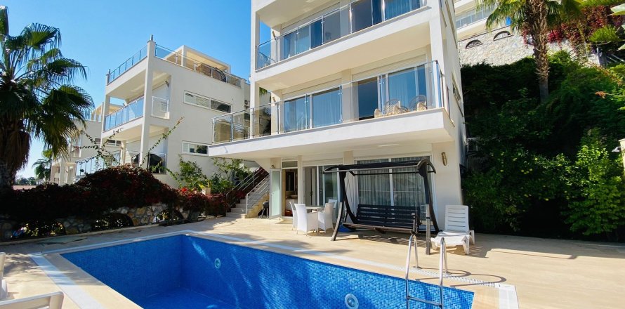 Вилла 3+1 в Конаклы, Анталья, Турция №213580