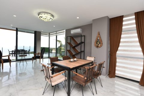 Villa for sale  in Tepe, Alanya, Antalya, Turkey, 5 bedrooms, 400.0m2, No. 213575 – photo 12
