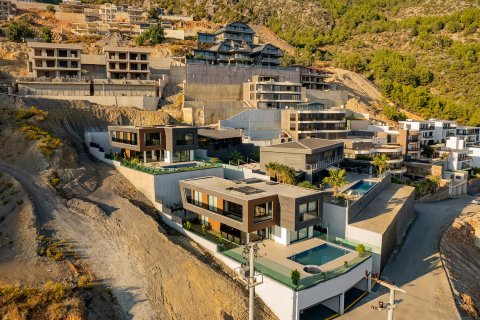 Villa for sale  in Tepe, Alanya, Antalya, Turkey, 5 bedrooms, 584.0m2, No. 213576 – photo 2