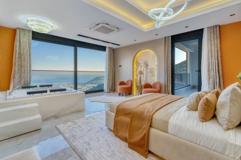 Villa for sale  in Tepe, Alanya, Antalya, Turkey, 5 bedrooms, 584.0m2, No. 213576 – photo 17