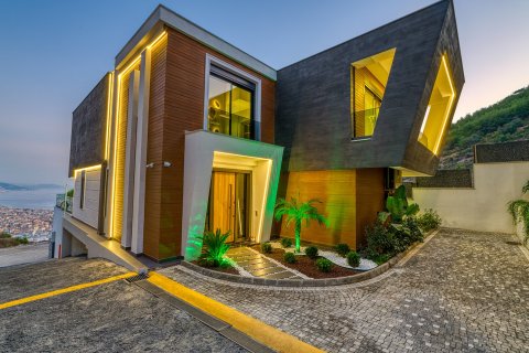 Villa for sale  in Tepe, Alanya, Antalya, Turkey, 5 bedrooms, 584.0m2, No. 213576 – photo 39