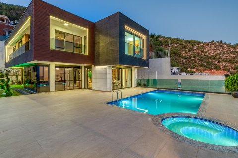 Villa for sale  in Tepe, Alanya, Antalya, Turkey, 5 bedrooms, 584.0m2, No. 213576 – photo 42