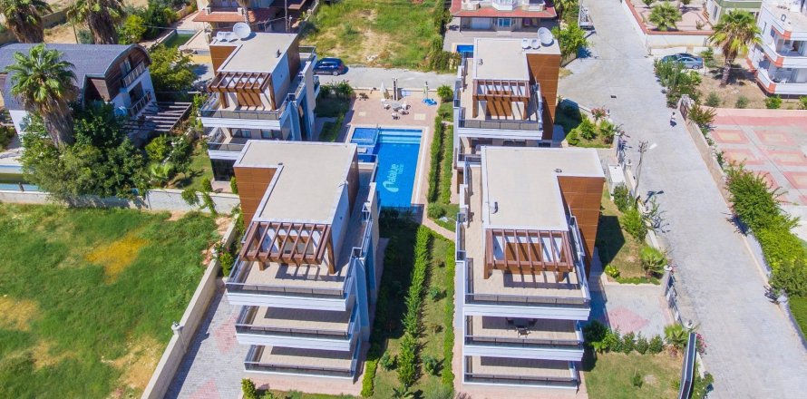 Вилла 3+1 в Конаклы, Анталья, Турция №213579