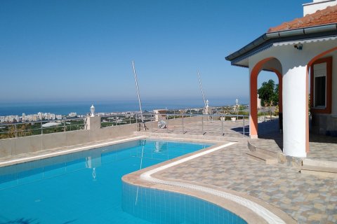 Продажа виллы  в Махмутларе, Анталье, Турция 3+1, 180.0м2, №213578 – фото 9