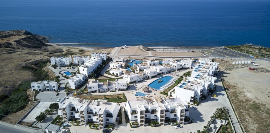 3+1 Villa  in Bahceli, Girne, Northern Cyprus No. 214686