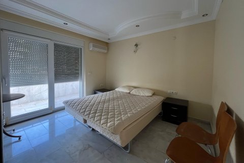 Аренда квартиры  в Аланье, Анталье, Турция 4+1, 250м2, №216625 – фото 9