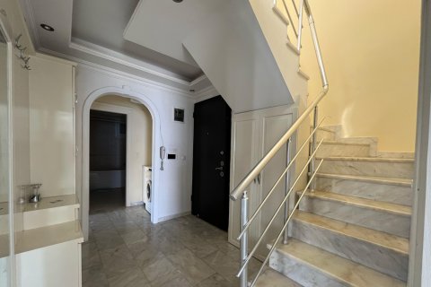 Аренда квартиры  в Аланье, Анталье, Турция 4+1, 250м2, №216625 – фото 4