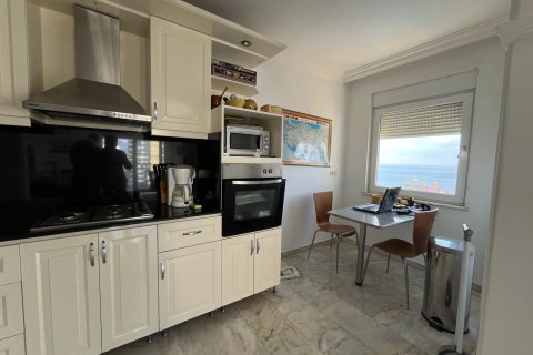 Аренда квартиры  в Аланье, Анталье, Турция 4+1, 250м2, №216625 – фото 12