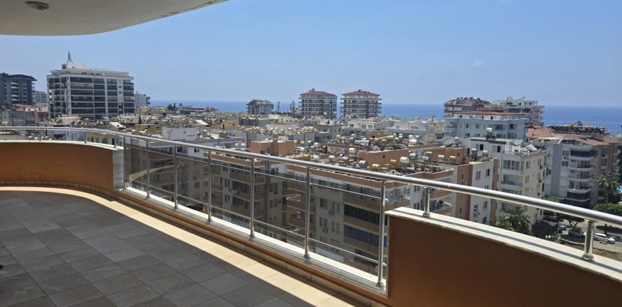2+1 Apartment in Mahmutlar, Antalya, Turkey No. 227269