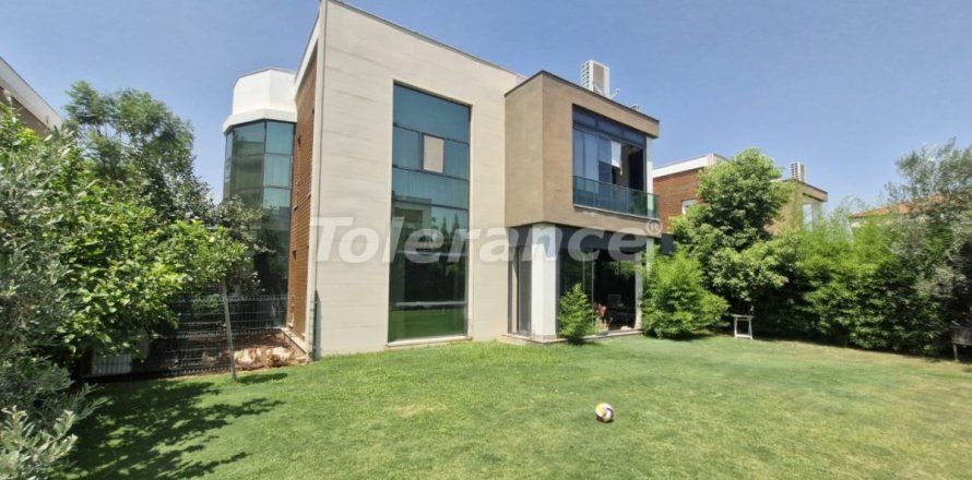 4+1 Villa  i Antalya, Tyrkia Nr. 227267