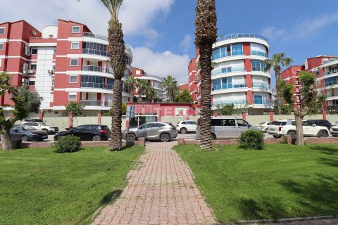 Продажа квартиры  в Анталье, Турция 3+1, 140м2, №223268 – фото 4