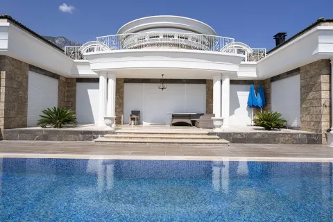 آپارتمان در  Aegean Region ، ترکیه 4 خوابه ، 650 متر مربع.  شماره 223521 - 10