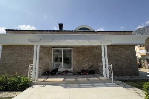 آپارتمان در  Aegean Region ، ترکیه 4 خوابه ، 650 متر مربع.  شماره 223521 - 4