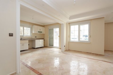 4+2 Lägenhet  i Alanya, Antalya, Turkiet Nr. 218945 - 3