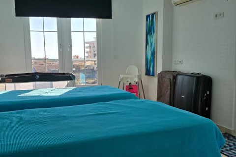 آپارتمان در  Mahmutlar ، ترکیه 2 خوابه ، 110 متر مربع.  شماره 218509 - 8