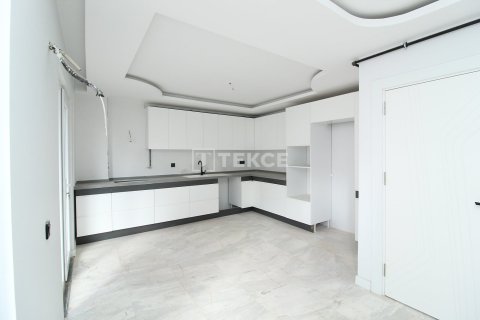 Apartment for sale in Mudanya, Bursa, Turkey, 3 bedrooms, 240m2, No. 221051 – photo 10
