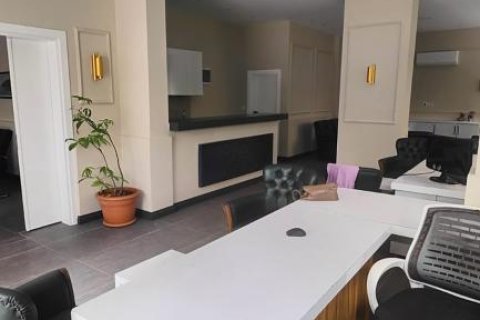 Продажа магазина в Оба, Анталье, Турция, 80м2, №216360 – фото 12