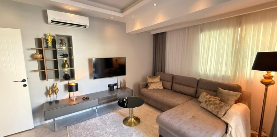 Квартира 2-х ком. в Аланье, Анталья, Турция №216358