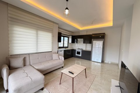 1+1 Lägenhet i Oba, Antalya, Turkiet Nr. 237774 - 2