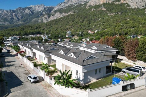 3+1 Villa  in Kemer, Antalya, Turkey No. 231336