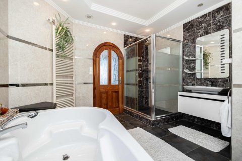 Villa for sale  in Mahmutlar, Antalya, Turkey, 2 bedrooms, 300m2, No. 232228 – photo 24