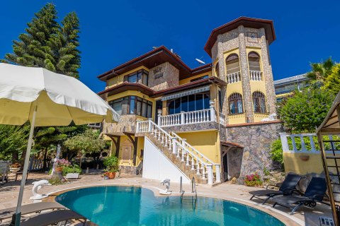 2+1 Villa in Mahmutlar, Antalya, Turkey No. 232228
