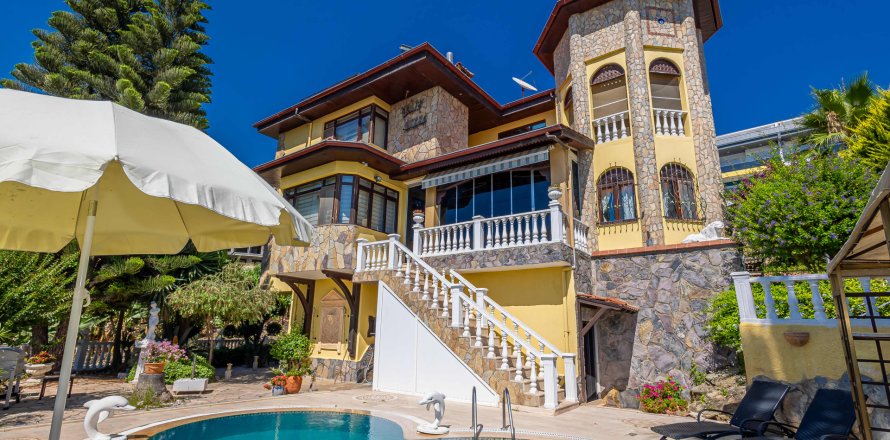 2+1 Villa  in Mahmutlar, Antalya, Turkey No. 232228