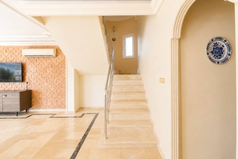 3+2 Villa i Mahmutlar, Antalya, Turkiet Nr. 232229 - 23