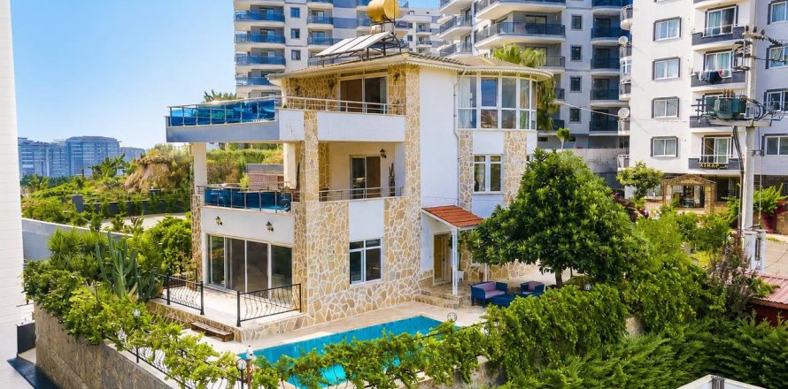 3+2 Villa i Mahmutlar, Antalya, Turkiet Nr. 232229