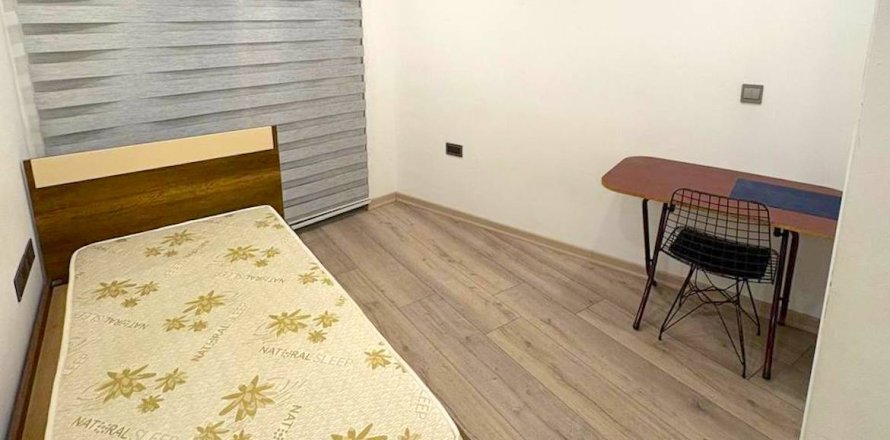 2+1 Apartment in Girne, Northern Cyprus No. 214987