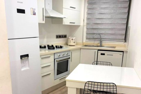 Apartment for rent in Girne, Northern Cyprus, 2 bedrooms, 95m2, No. 214987 – photo 3