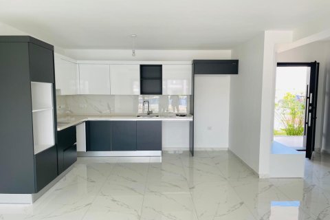 آپارتمان در  Famagusta ، ترکیه 1 خوابه ، 71 متر مربع.  شماره 214988 - 1