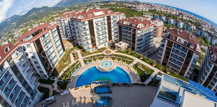 2+1 Lägenhet i Oba, Antalya, Turkiet Nr. 228694