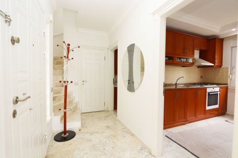 ویلا در  Alanya ، ترکیه 2 خوابه ، 135 متر مربع.  شماره 218948 - 5