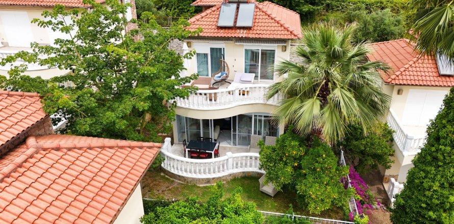 ویلا در  Alanya ، ترکیه 2 خوابه ، 135 متر مربع.  شماره 218948