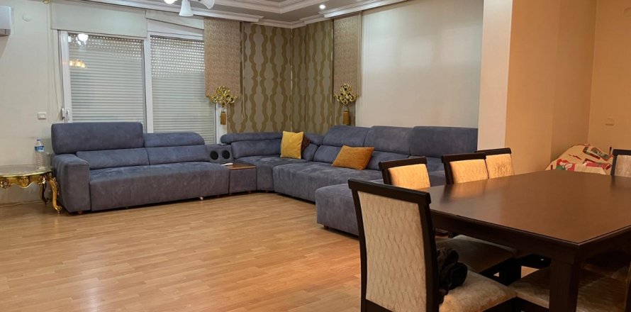 آپارتمان در  Alanya ، ترکیه 4 خوابه ، 160 متر مربع.  شماره 217125