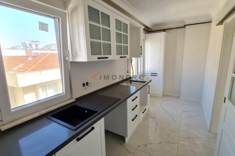 Продажа квартиры  в Кадыкёе, Стамбуле, Турция 6+1, 240м2, №212810 – фото 9