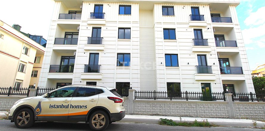 4+1 Wohnung  in Bueyuekcekmece, Istanbul, Türkei Nr. 215400
