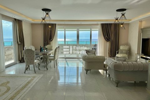 3+1 Wohnung  in Alanya, Antalya, Türkei Nr. 212608 - 1