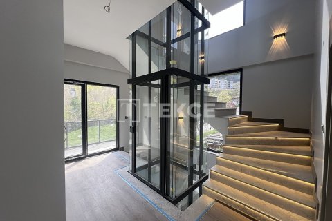 ویلا در  Basiskele ، ترکیه 7 خوابه ، 427 متر مربع.  شماره 223351 - 17