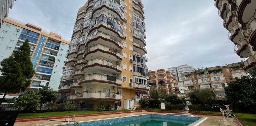 2+1 Apartment  in Mahmutlar, Antalya, Turkey No. 216115